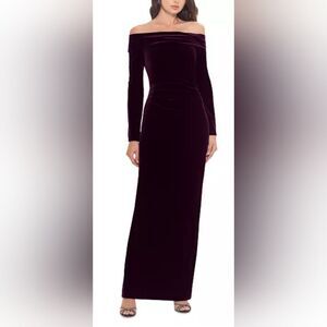XSCAPE Off-The-Shoulder Long-Sleeve Velvet Gown NWT size 12 Purple